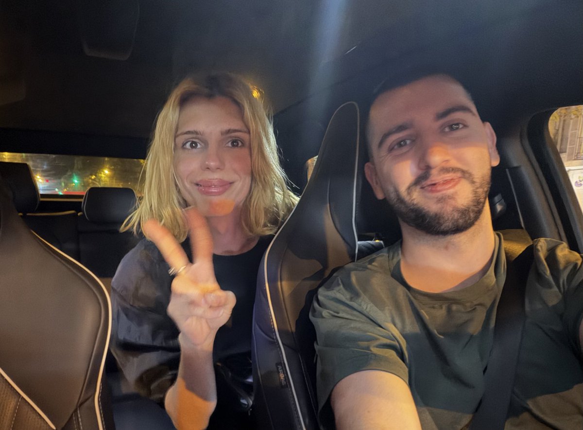 Hoy me ha tocado ser chofer de Samantha Hudson y nos hemos liao.