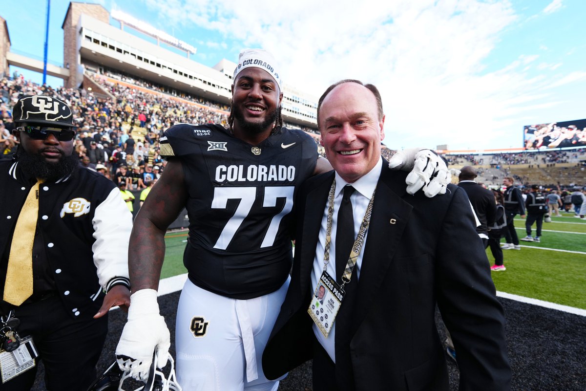 CamMellor's tweet photo. Highest average time before pressure allowed, FBS OLines:

1) Colorado: 4.44 seconds
2) SMU: 4.32
3) USC: 4.29
3) UL-Monroe: 4.29
5) Arkansas: 4.27
6) Michigan State: 4.20
7) Arizona: 4.16
7) Ball State: 4.16
9) Kentucky: 4.14
10) Nebraska: 4.13
11) UCF: 4.07
12) Iowa: 4.06
13) Washington: 4.04
14) Alabama: 4.03
15) South Carolina: 4.01

*time to pressure data via TruMedia/PFF