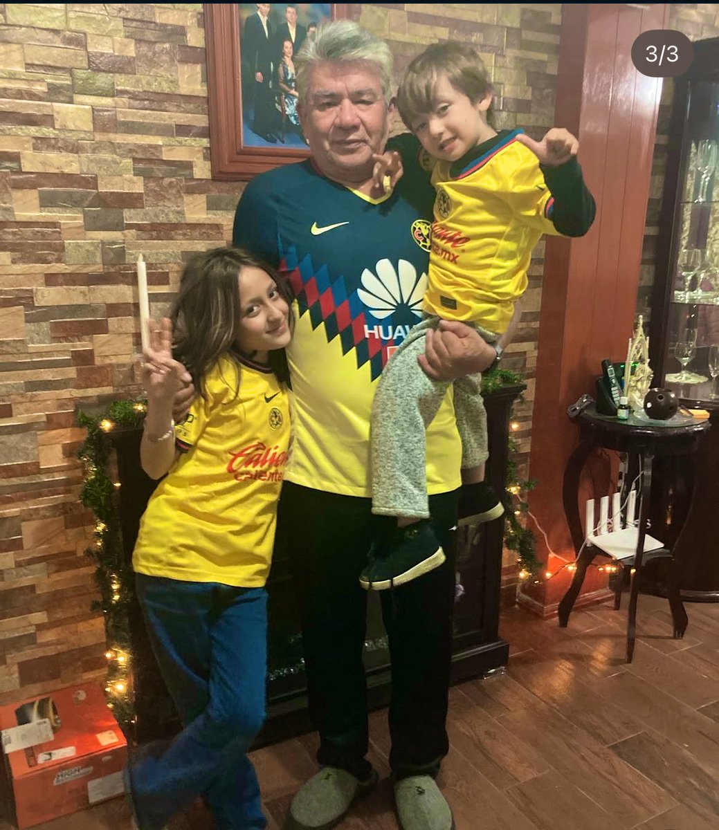 ElTadeo666's tweet photo. Muchísimas felicidades al Club más grande de este mundo, el club de los amores de mi padre, de mi hermano, mío y espero que de mis hijos, felicidades @ClubAmerica https://t.co/bsrw5eAKvC