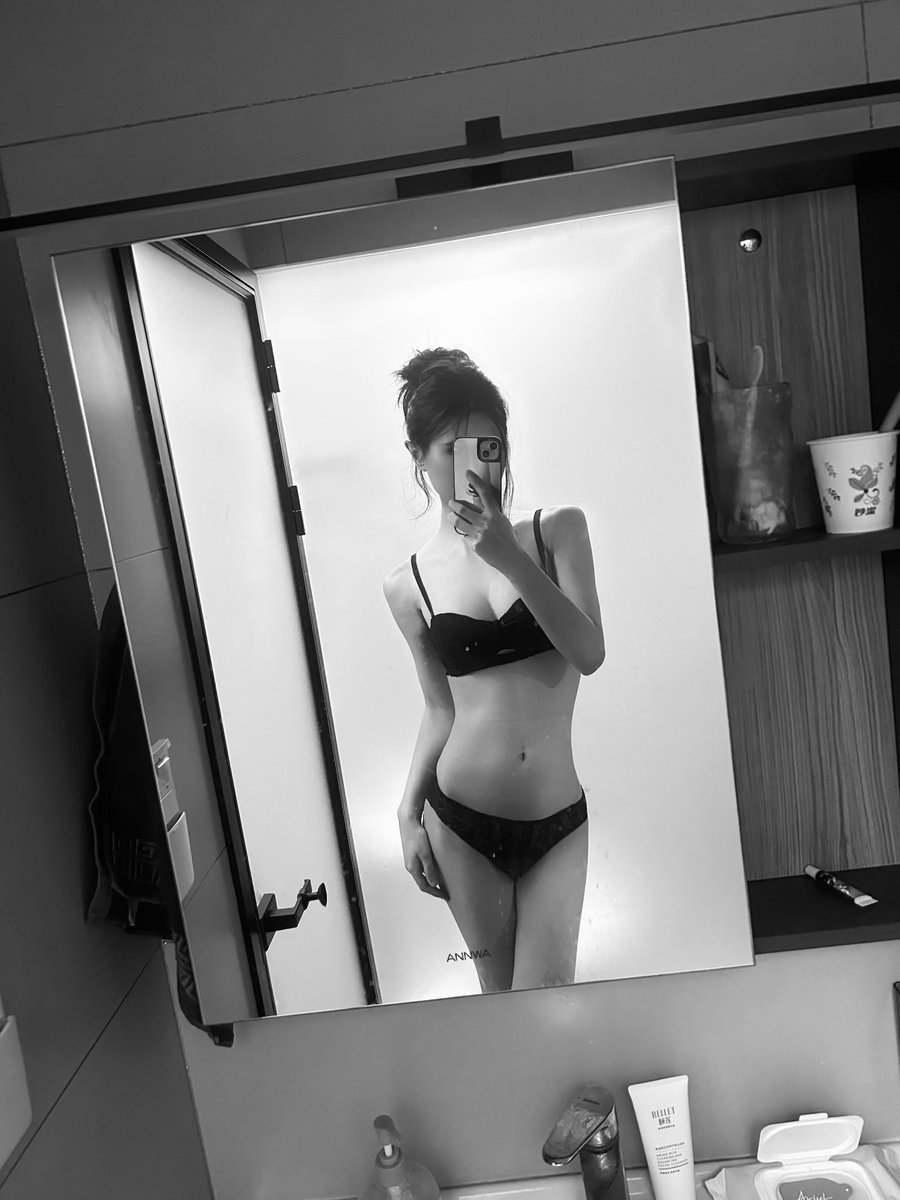 Subby1998's tweet photo. https://t.co/XYMCbj3oLJ