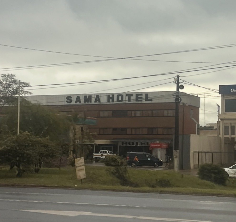 funespy's tweet photo. @sama hotel @ 🇵🇾 https://t.co/6zK7BxE6VX
