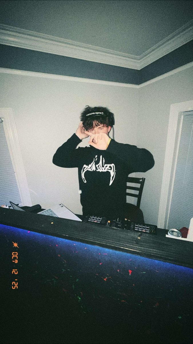 Richee (@richeeus) on Twitter photo 