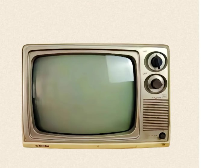 How many people have watched TV with this? 

If you have, please reply to me.👇🤔