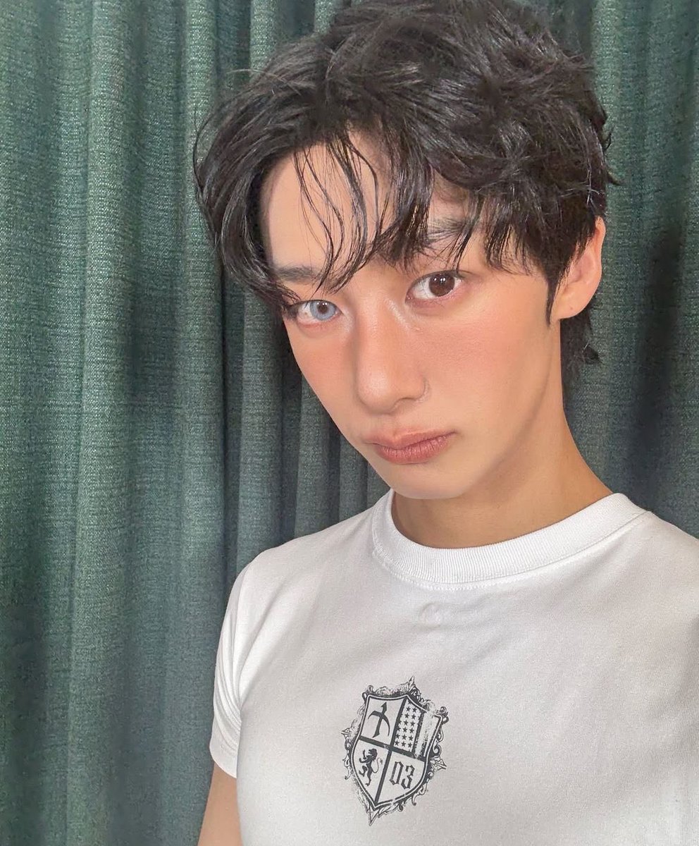 chosoflakes's tweet image. watch the world burn- 
#mbbsd #MONSTAX #monbebeselcaday