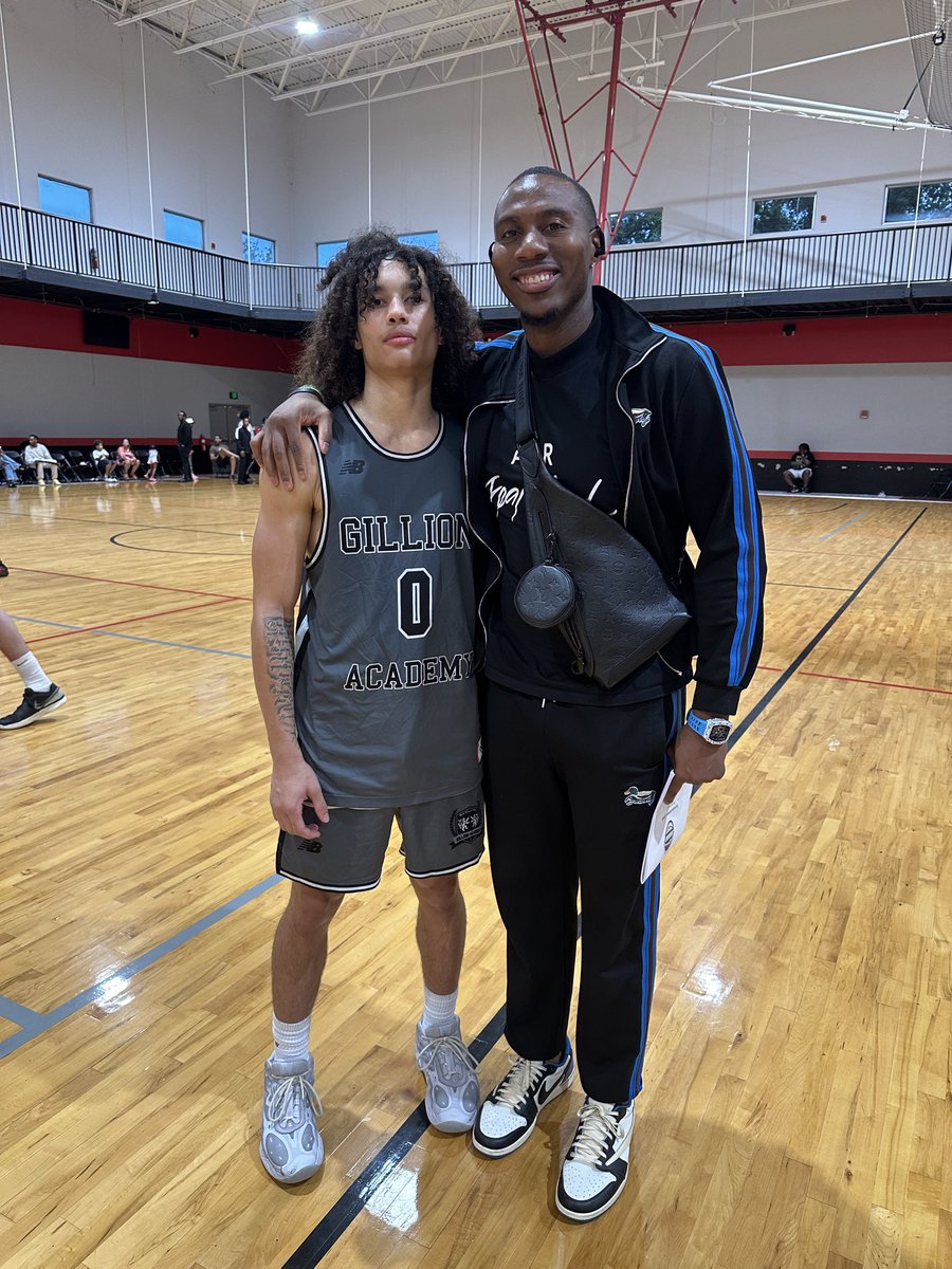 Great weekend of hoops in Orlando. My guys <a href="/ajw23_4/">Jacob Williford (JW)</a> &amp; <a href="/JaidenPerr60304/">𝐉𝐀𝐈𝐃𝐄𝐍 𝐏𝐄𝐑𝐑𝐘</a> balled, kicked it with my bro <a href="/Dex_chi10/">Dexter Young</a> and I got to link with my college teammate Antonio! God Did and God Does! 👑🏀👑🙏🏾👏🏾🙌🏾💪🏾