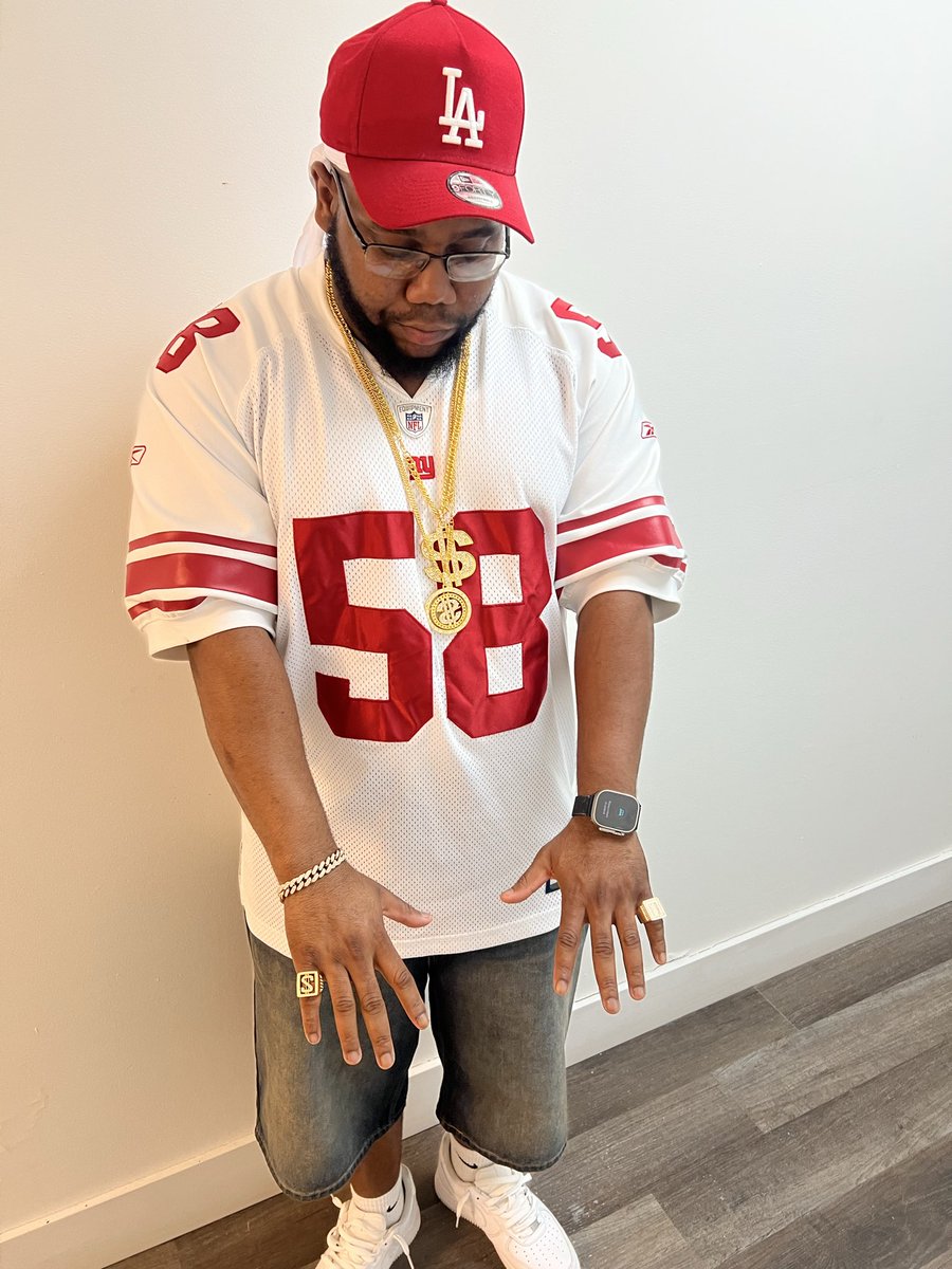 Pvshed's tweet image. Getcha game up boy, Hustle Harder 💿❤️‍🔥 #2000sparty #Throwback #2000sbaby