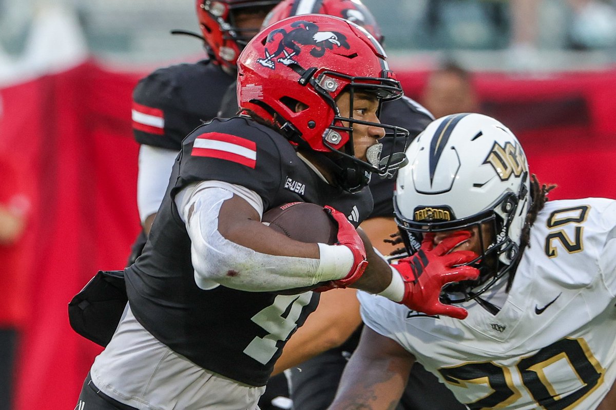 CamMellor's tweet image. Our @PFSNcollege highest-graded G5 RBs:
1) Cam Cook, Jax State: 84.3
2) Jai'Den Thomas, UNLV: 80.9
3) Dontae McMillan, EMU: 80.5
4) Robert Henry Jr., UTSA: 79.6
5) Lincoln Pare, Texas State: 79.3
6) Miles Davis, Utah State: 78.4
7) Rashod Dubinion, App State: 78.1
8) Jo Silver,…