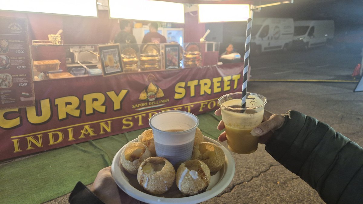 I took a break from preparing for the upcoming Rust talk and I brought Giulia to a street food place, trying to convince her to try JavaScript with Pani Puri 🇮🇳