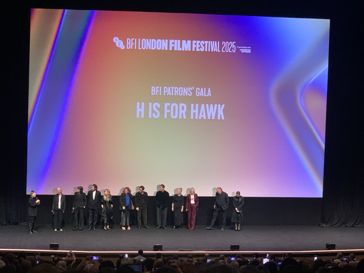 Film 6 in #LFF2025: #HIsForHawk, based on true story of relationship between academic grieving after father’s death &amp; a goshawk. Fine acting &amp; falconry from #ClaireFoy .  #Cambridge looks beautiful; Mabel the goshawk is the real star, &amp; wrote much of script in her scenes.  #LFF