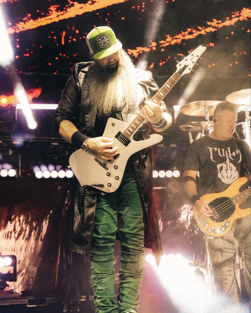 threedaysgrace's tweet image. Scenes from EPIC evening in Albuquerque 🤘🙏

It’s going to be bittersweet tonight in Durant…last one on this awesome run with @BreakingBenj &amp;amp; @ReturnToDustBnd….HERE WE FUCKING GO!

📷 @SPMediaAZ

#ThreeDaysGrace #BreakingBenjamin #ReturnToDust #Albuquerque #NewMexico #USA