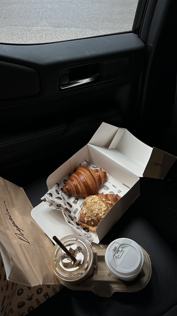 يا حنّيـة الأيام ، وانت معي 🤍