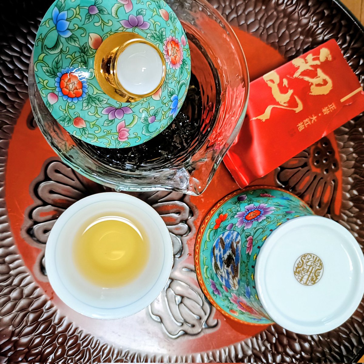 先日戴いた茶器で中国茶を試飲！色々な種類があるので楽しみです！感謝
