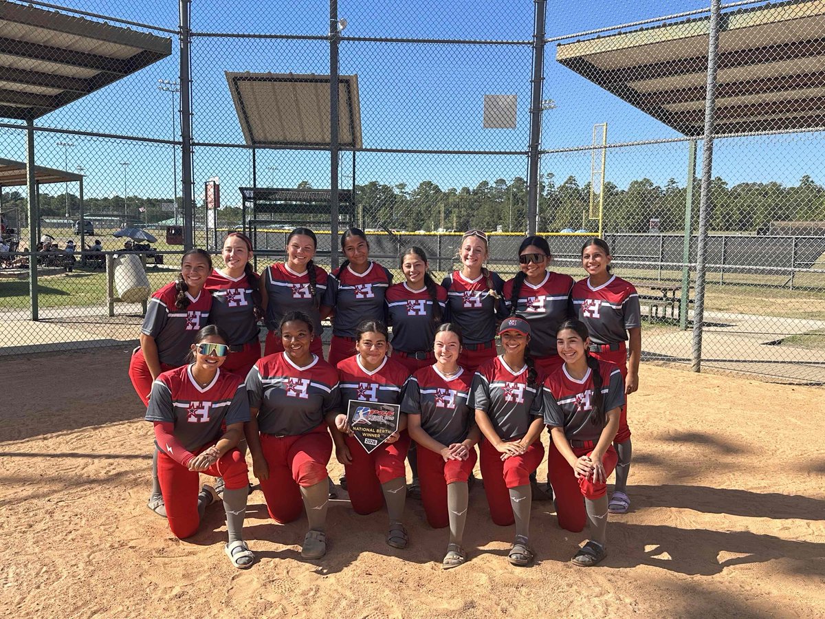 AnabellaGom55's tweet photo. We started off the season earning a PREMIER berth for PGF next summer! So pumped we were able to accomplish this and so excited for what’s to come @Hotshots16u
Personally, this was my first 16u outing. Ended the weekend going 7 for 11 and caught 2 stealing!
#PGFBound
#Classof2028
#keepworkingandtrusttheprocess