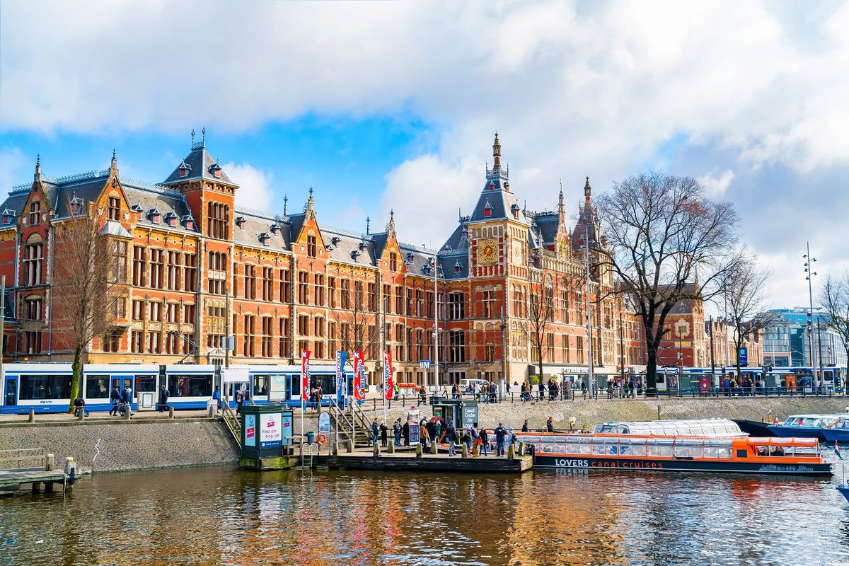 Azu_1O's tweet image. Been doing another real life station

Long work ahead

#Amsterdam #minecraft #builder #create #Minecraftbuilds #aroundtheworld