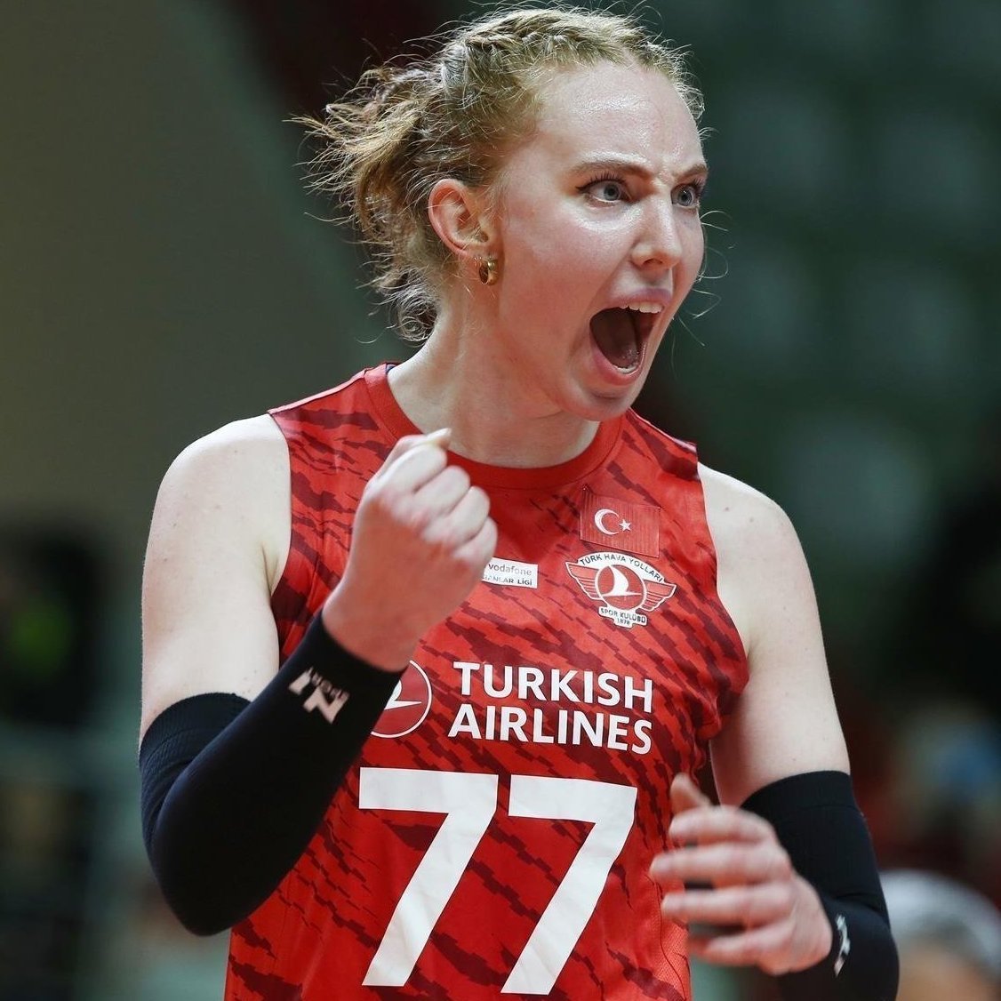 ⚡️ Julia Bergmann x Bahçelievler ( 3.5 Set )

14/26 %54h, 5 hata, 1 bloklanma
2 blok, 2 ace, 2 servis hatası
%35 pm, %24 mm ( 17 manşet, 1 hata )
18 sayı, +9 WL