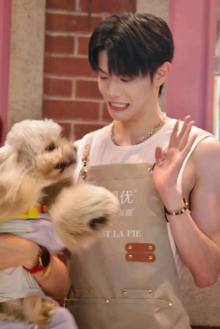 kind_dylan1's tweet photo. So precious 🥰 https://t.co/6XeRbO0VOg
