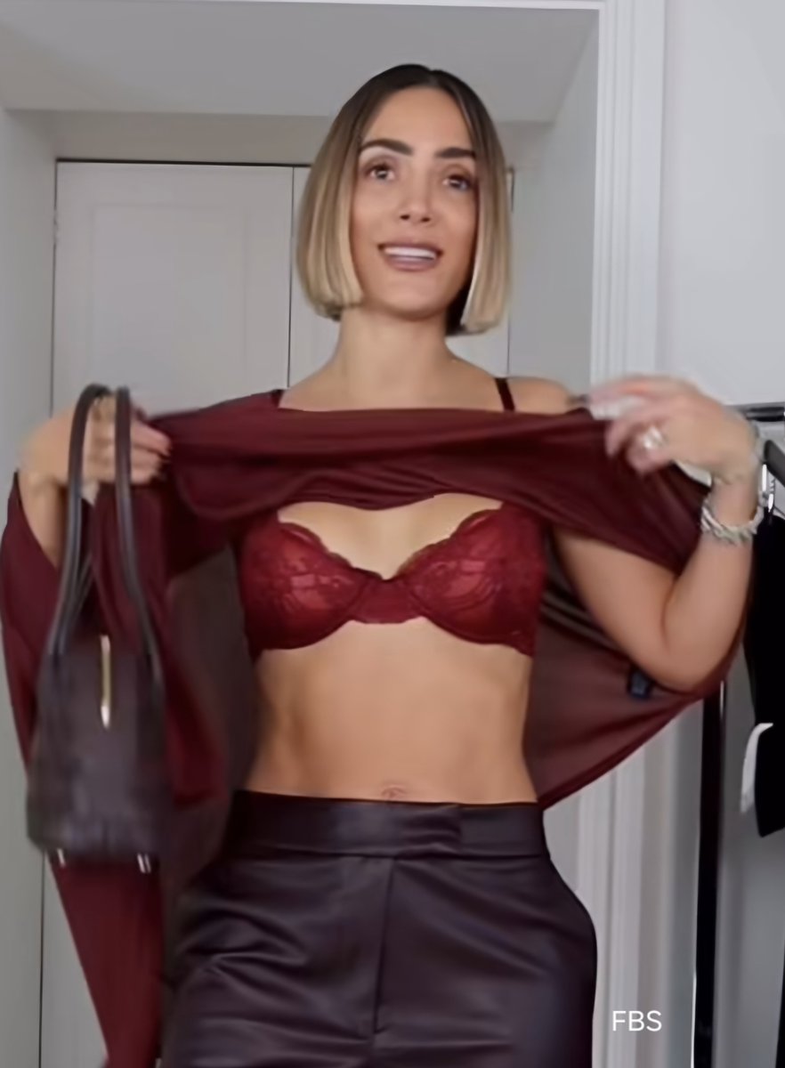 Frankie_bsf's tweet image. Frankie doing Frankie Faves things! 😍😍😍