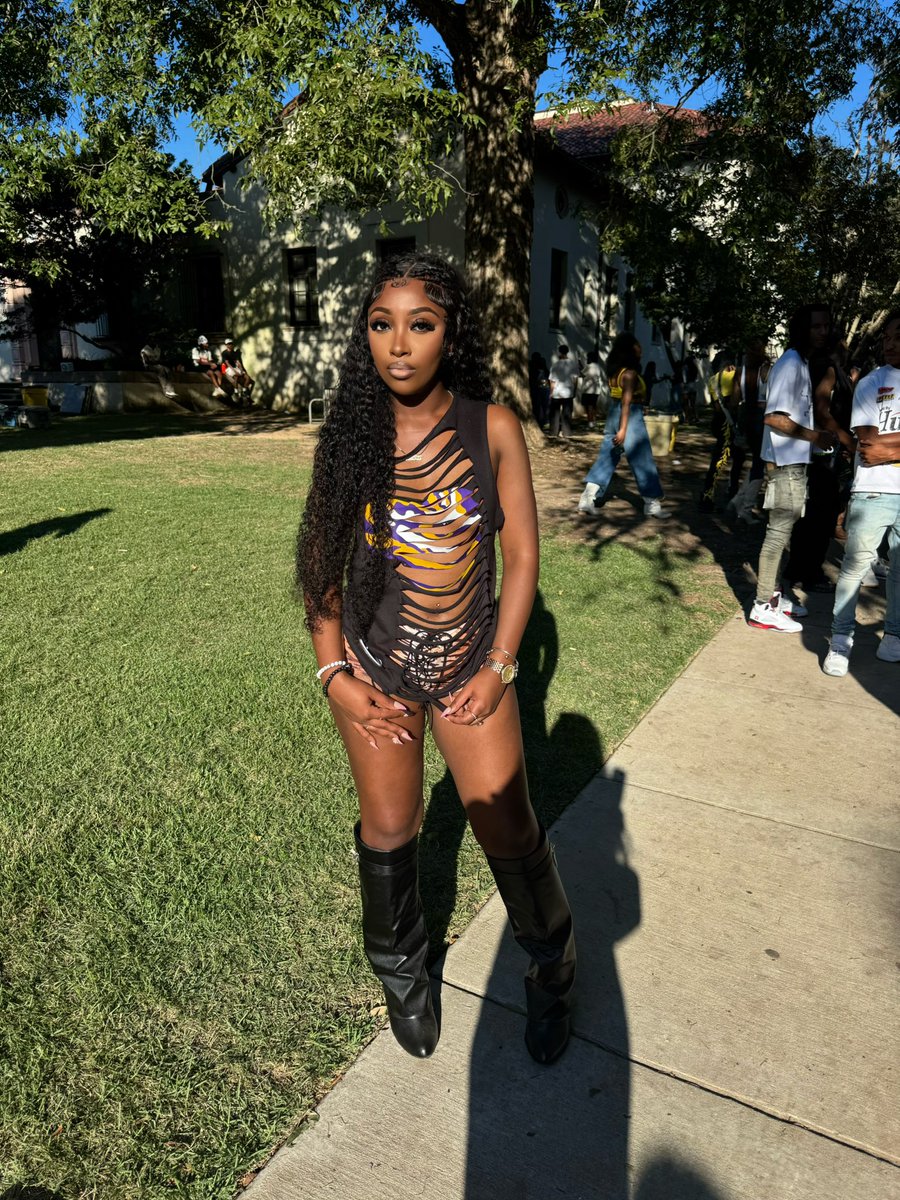 itssnaebabyyy's tweet image. Home team. 🐅 #sttdb