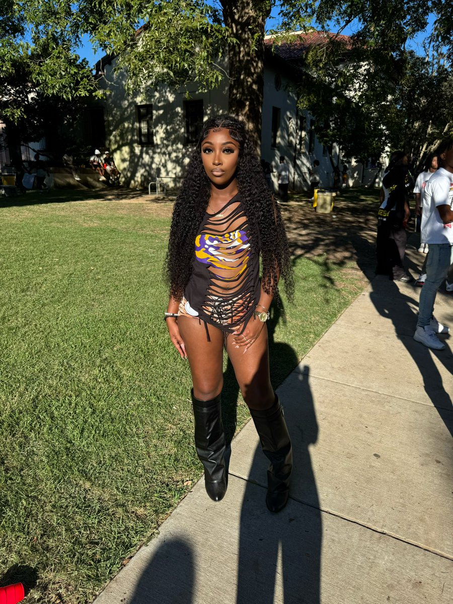 itssnaebabyyy's tweet image. Home team. 🐅 #sttdb