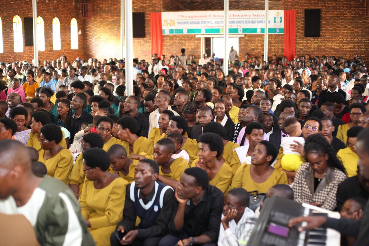 None kuri Cathedral saint Paul Byumba wari umunsi udasanzwe Aho twabanye na choral Beterehemu yaturutse muri cathedral ya EAR Gasabo ku mubano mwiza na choral Rangurura yahano iwacu.Nyuma y'amateraniro habaye concert n'amakorari yacu yose.Urukundo ruganze.<a href="/MbandaLaurent/">Laurent Mbanda</a>