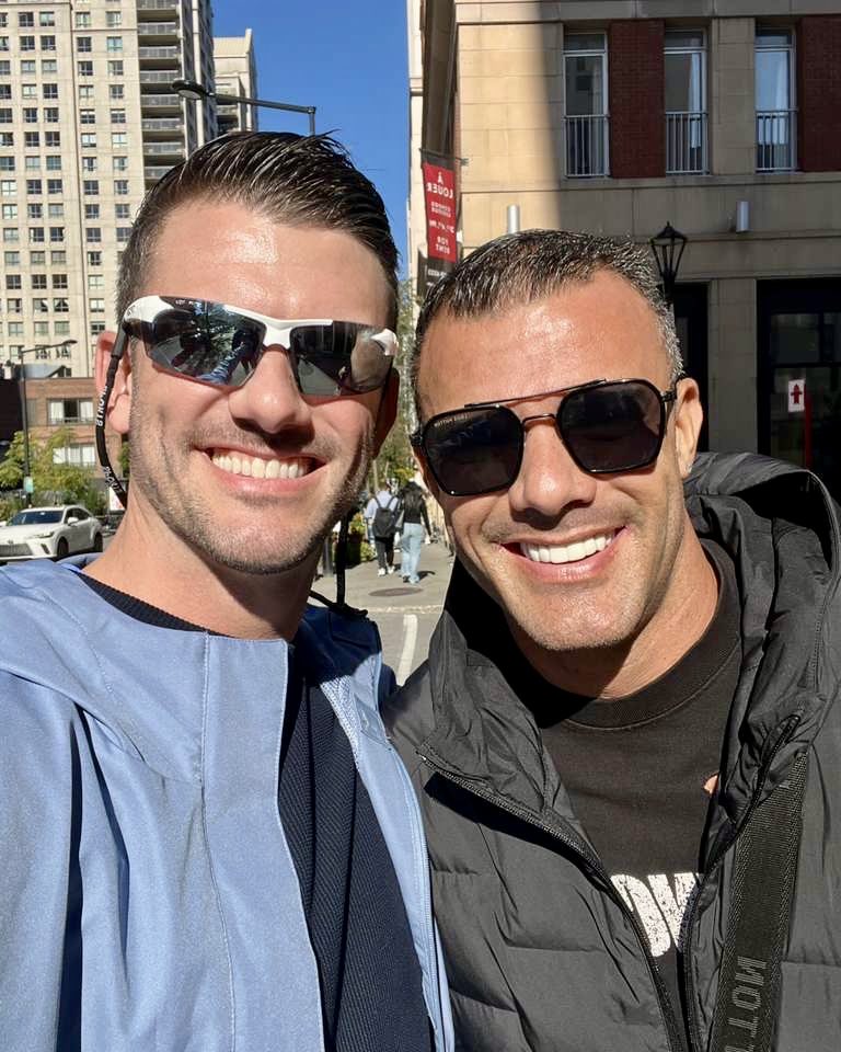 Sunshine, smiles &amp; good company 😎🇨🇦 Catching up over brunch with the boys in MTL 🥂🍳 #MontrealLife #DJDanSlater #DanceNowDanSlater