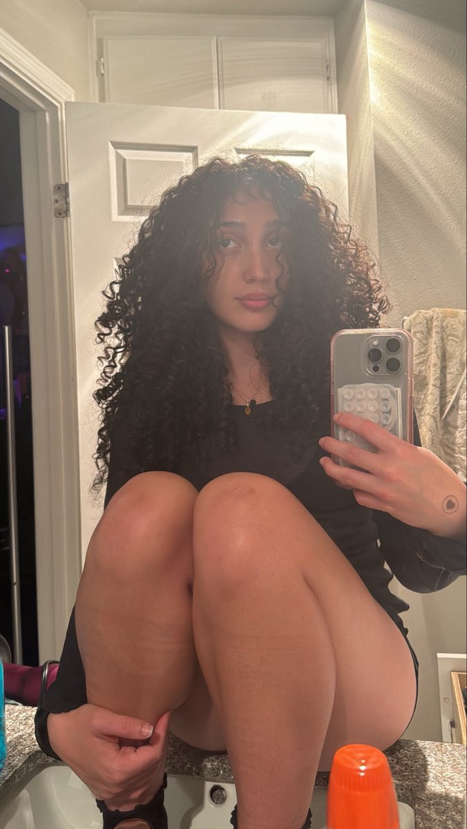 jezabzllz's tweet image. &amp;lt;3