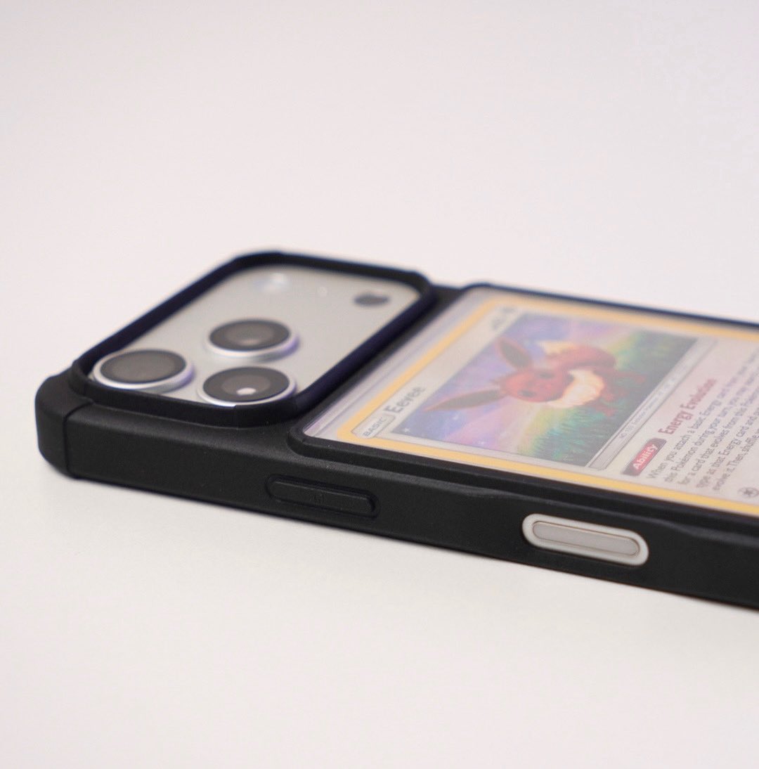 So slim you’ll barely know it’s there 👻
#showcasedcards