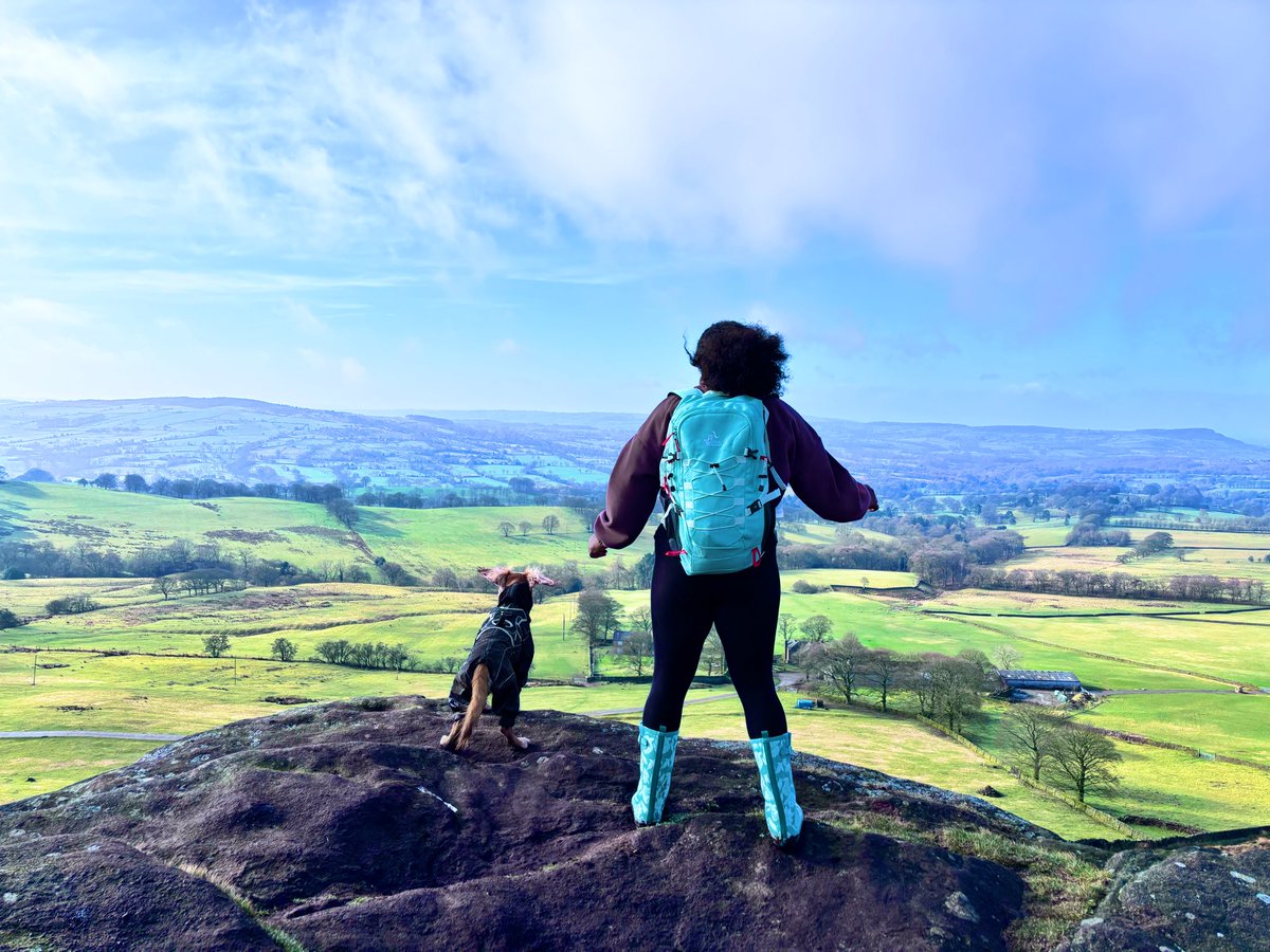 awesome_Sayrah's tweet image. Lovely view 🥰. Reaching the top of a hike has its own kind of magic, nothing beats the sense of accomplishment when you get to the top. The peace, the view and the breeze &gt;&gt;&gt;&gt;&gt;&gt;&gt;
Reminds me of mine 🤗