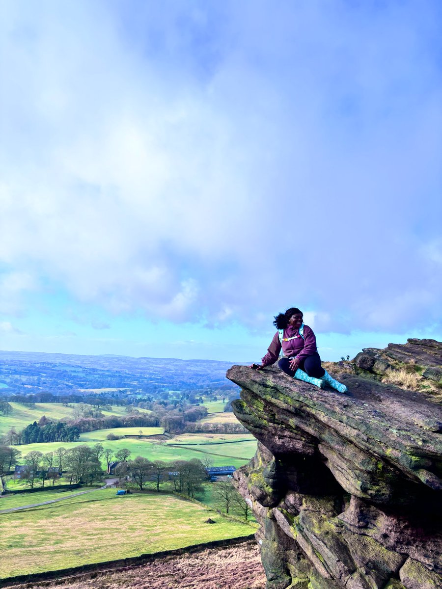 awesome_Sayrah's tweet image. Lovely view 🥰. Reaching the top of a hike has its own kind of magic, nothing beats the sense of accomplishment when you get to the top. The peace, the view and the breeze &gt;&gt;&gt;&gt;&gt;&gt;&gt;
Reminds me of mine 🤗