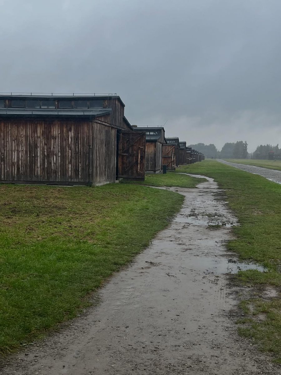 AuschwitzMuseum's tweet photo. 📷  Wooden barracks at Auschwitz II-Birkenau. Each one was intended to hold over 400 prisoners. 5 prisoners slept at each level. Instead of windows, these barracks had a row of skylights in the upper part of the roof. 

Watch a short video about barracks for prisoners at Auschwitz II-Birkenau: https://t.co/94leeoYo42

—
Photo: https://t.co/i9xrNcVnIs

Original caption: 

"A somber day today visiting Auschwitz. Visiting the site of the memorial is a reminder of the tragedy that hate and evil can inflict on this world. It’s nearly impossible to truly comprehend the reality of what happened here. God bless those few who survived.”

—

A visit to the Auschwitz Memorial is far more than a history lesson. It is a profound personal experience that should inspire reflection on our individual moral responsibility for the world in which we live.

Reservations of entry cards: https://t.co/03fuEtuUmT