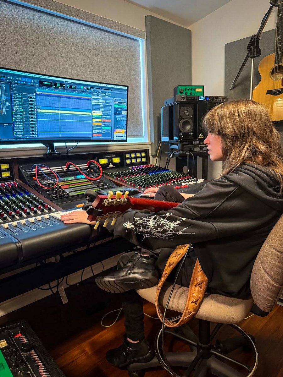 AvidProTools's tweet photo. 🔥 In the studio with Samuel Grundemann
▶️ https://t.co/RbBCgOTh7W
 
#studiolife #mixing #recording #musicproduction #daw #avidprotools #protools #avid #avidcreator https://t.co/RtPIuGooMP