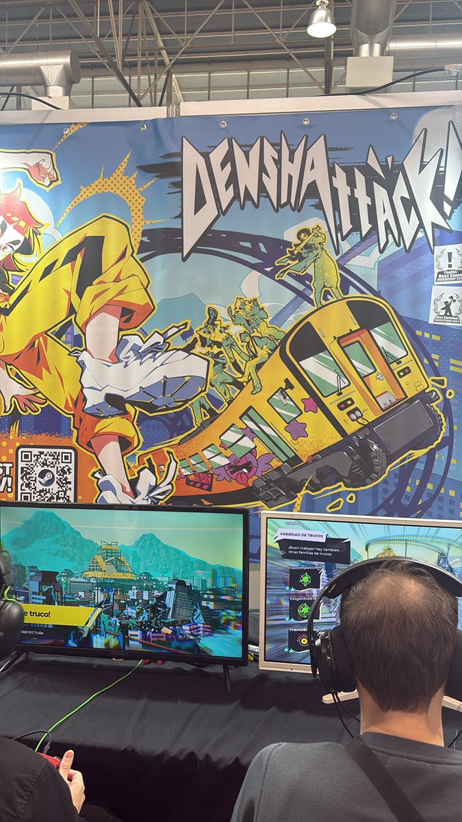 Nymphiex's tweet image. Luego me he pasado por la mesa de @Undercoders a probar cómo hacer unos truquitos que ni Tony Hawk conduciendo un frenético tren, muy a lo JetSet Radio, en un Japón muy muy raro. Es velocidad, es diversión, es locura, y es un problema para mi psicomotricidad pero MUY recomendable