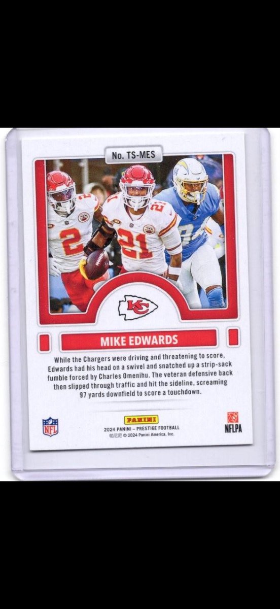 TBTradesCards's tweet image. 97 yards. 🏃‍♂️💨 Mike Edwards turned defense into instant offense for KC. A true momentum flip.
 Is Edwards one of the most underrated defenders in the NFL right now?
 #ChiefsKingdom #NFL #MikeEdwards #TBTradesCards