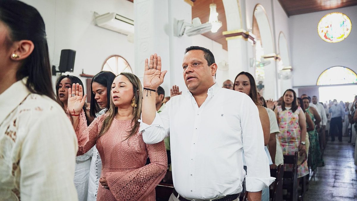 jorgecercharf's tweet photo. Hoy conmemoramos las fiestas patronales de nuestra Virgen del Pilar, madre mía columna de amor y fortaleza, intercede siempre por nosotros. https://t.co/bqTerpIaZK