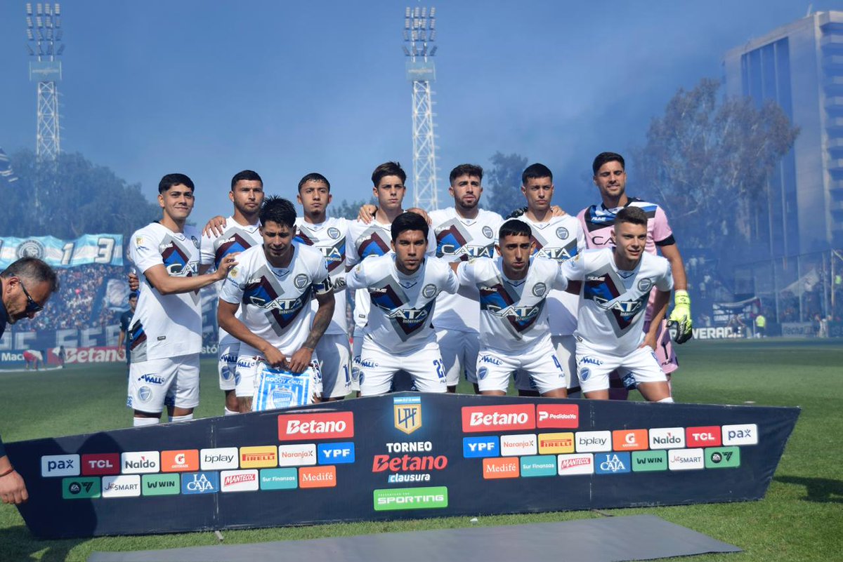 Octubre es el mes de la concientización del cáncer de mama. Hacé tus chequeos médicos completos.

lalcec.org.ar/medias

#OctubreRosa #AFAEquidadYGénero #LPFSolidaria