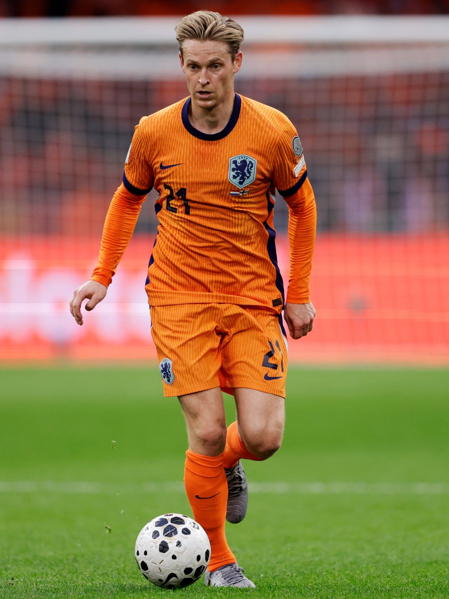 🌍 フレンキー・デ・ヨング、オランダがフィンランドを前に勝利 (4-0