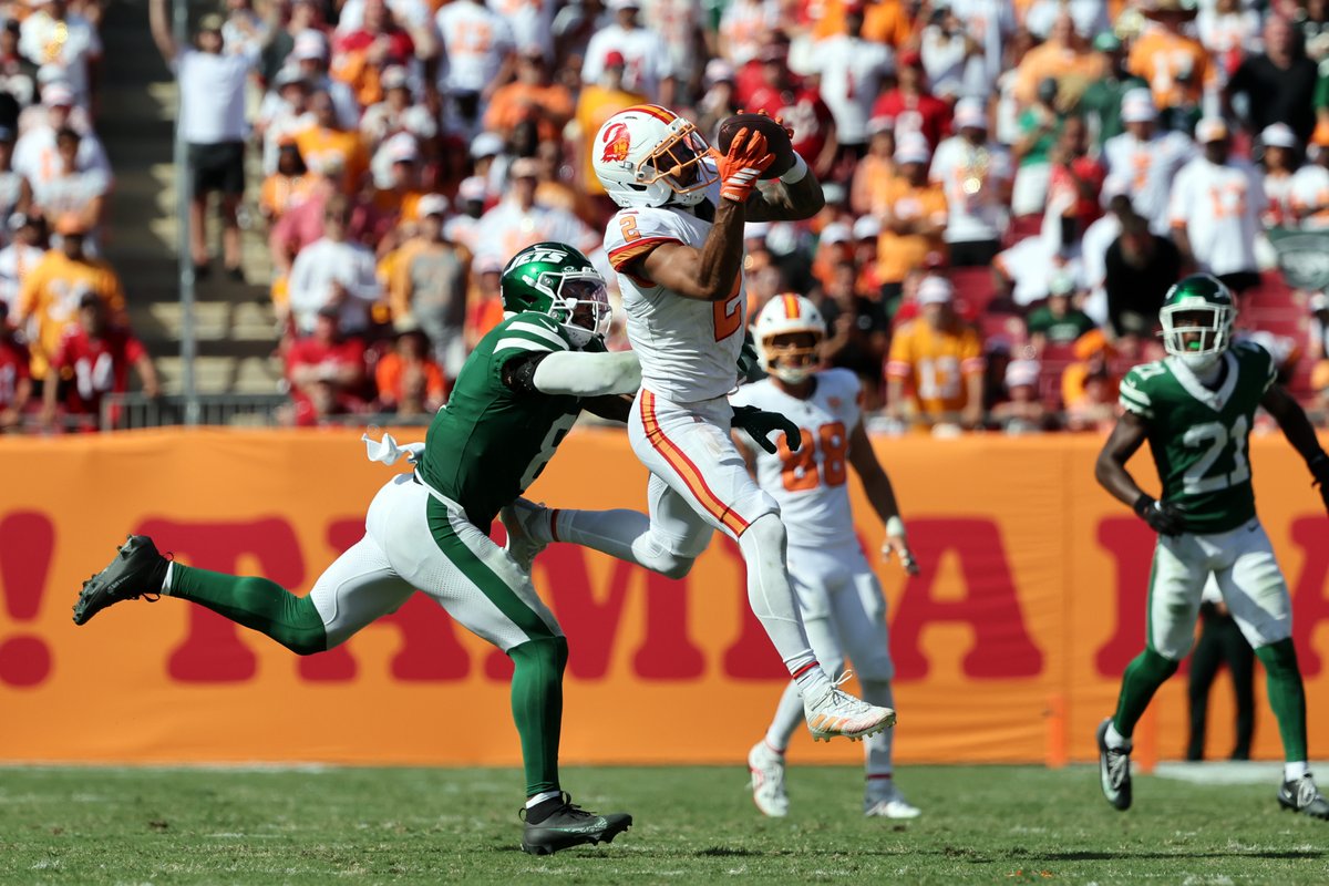 Rob__Paul's tweet image. Top rookie matchups for late games

Elic Ayomanor, WR, Titans vs Darien Porter, CB, Raiders

Emeka Egbuka, WR, Buccaneers vs Upton Stout, CB, 49ers

Connor Colby, OG, 49ers vs Elijah Roberts, IDL, Buccaneers