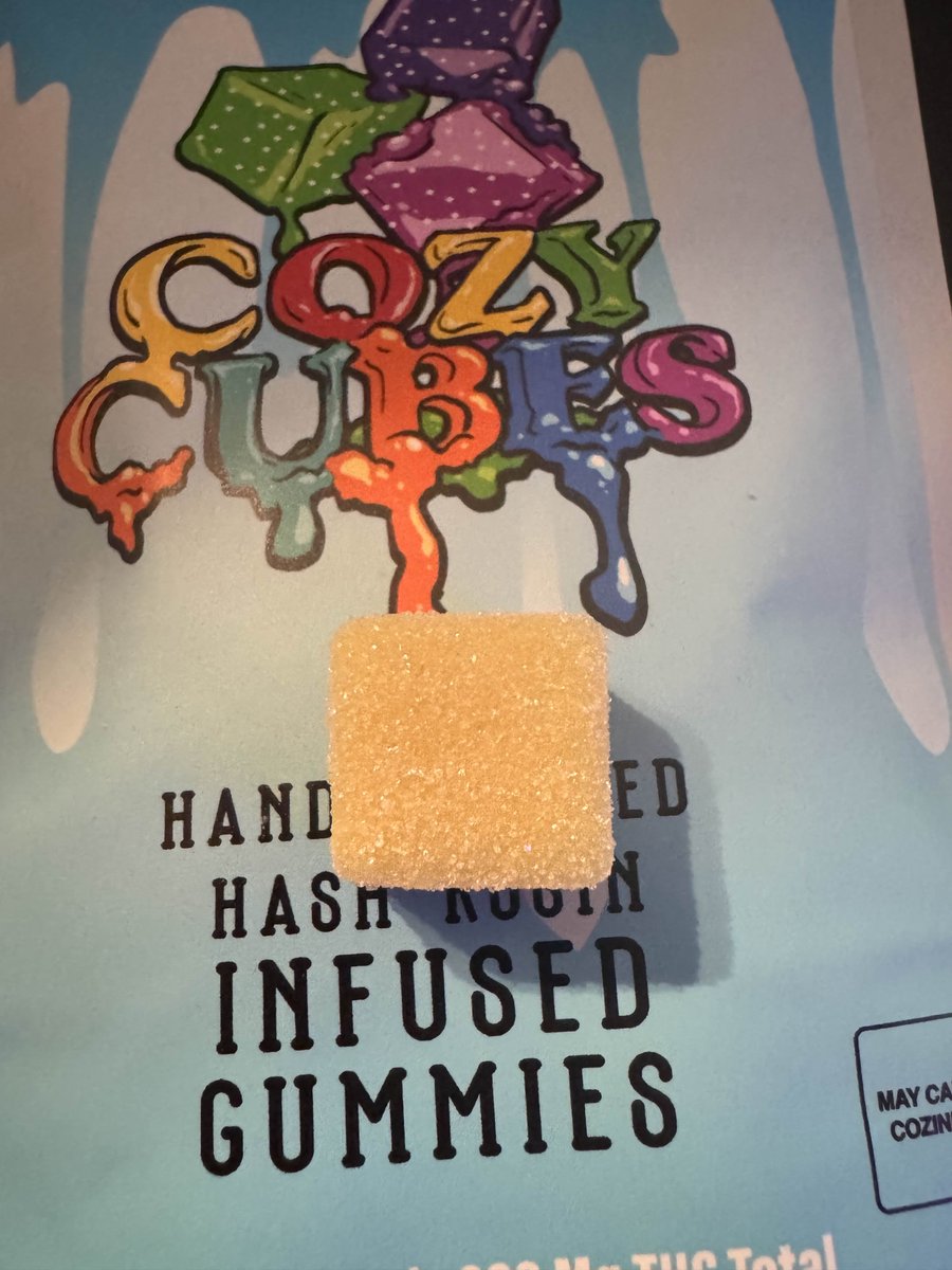 🥞 Cozy Cubes – Choco Chip Pancake 🍫

Alright… who gave edibles permission to taste this good? These little hand-crafted gummies legit taste like someone melted chocolate chips into pancake syrup and said, “yeah, this’ll get ‘em.”

You get that sweet breakfast vibe right away,