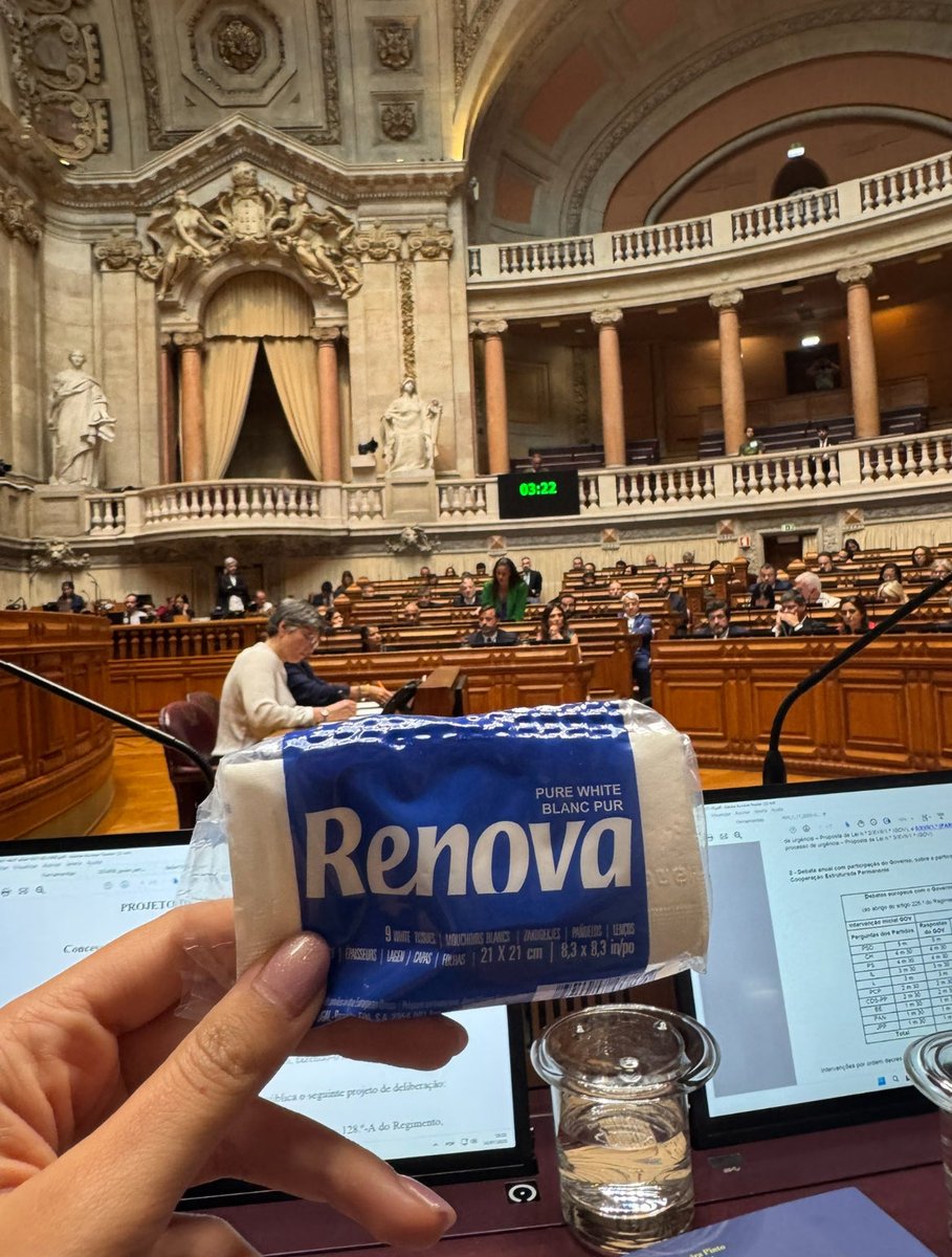 João d´Almeida tweet media