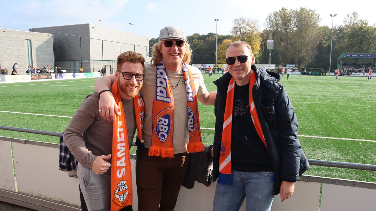 luiten1912's tweet image. 𝙀𝙚𝙣 𝙢𝙞𝙙𝙙𝙖𝙜𝙟𝙚 𝙕𝙪𝙞𝙙-𝙇𝙞𝙢𝙗𝙪𝙧𝙜...

De verste uitwedstrijd tegen Groene Ster in Heerlerheide met de meeste supporters aanwezig. 
Dat is RBC 
￼
Enne die terugweg met drie punten op zak is toch wel errug lekker.