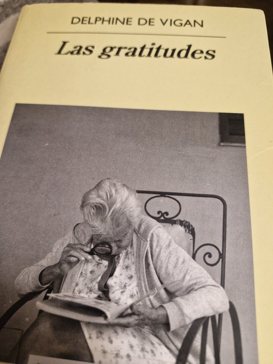 Una autèntica meravella.

És de la biblioteca, però aquest me'l compraré; per rellegir-lo en un temps, per passar-lo a la família.

Una autèntica delícia.

#Lectura
#Vellesa