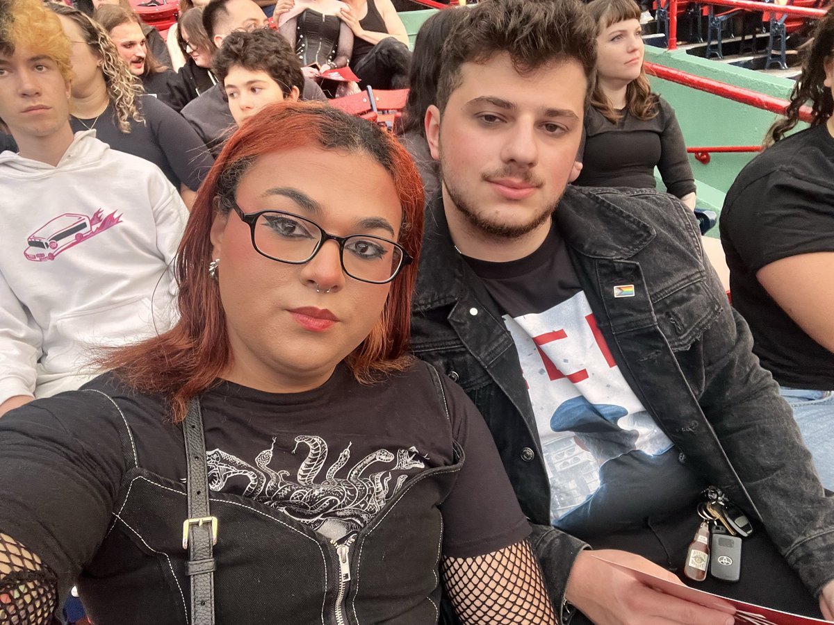 i can’t believe it’s been 8 months with the most beautiful person on this planet. i can’t wait to see what the future holds, i love you so much baby <a href="/BrisketWolf978/">Brisket 🔜 Conneticon, Furpoc</a> ❤️🤍