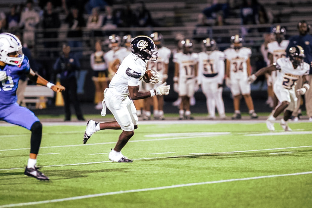 Thatkiddbolt8's tweet photo. Check out my film from the big regional win.
2 INT
1 fumble
1 fumble rec
1 PBU
3 rec 
59 yards
https://t.co/ADZE39IPZn

@BALLERSCHOICE1 @BrianHawkins4 @SWiltfong_ @BrianDohn247 @adamgorney @najehwilk @JeremyO_Johnson @DemetricDWarren @TheUCReport @AABonNBC @RecruitNE_GA https://t.co/DWT0z3tUYs