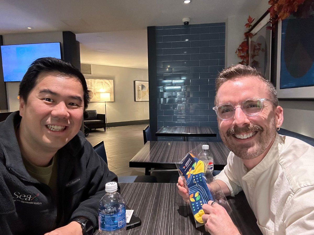Great meeting @supachaimd (Dr. Kid) from @seaxventures. He’s building critical US biotech infrastructure — a SE Asia clinical-trial hub for FIH data and pathways for next-gen therapies into markets once out of reach. From RISE to SEA Hub, laying groundwork for global scale.