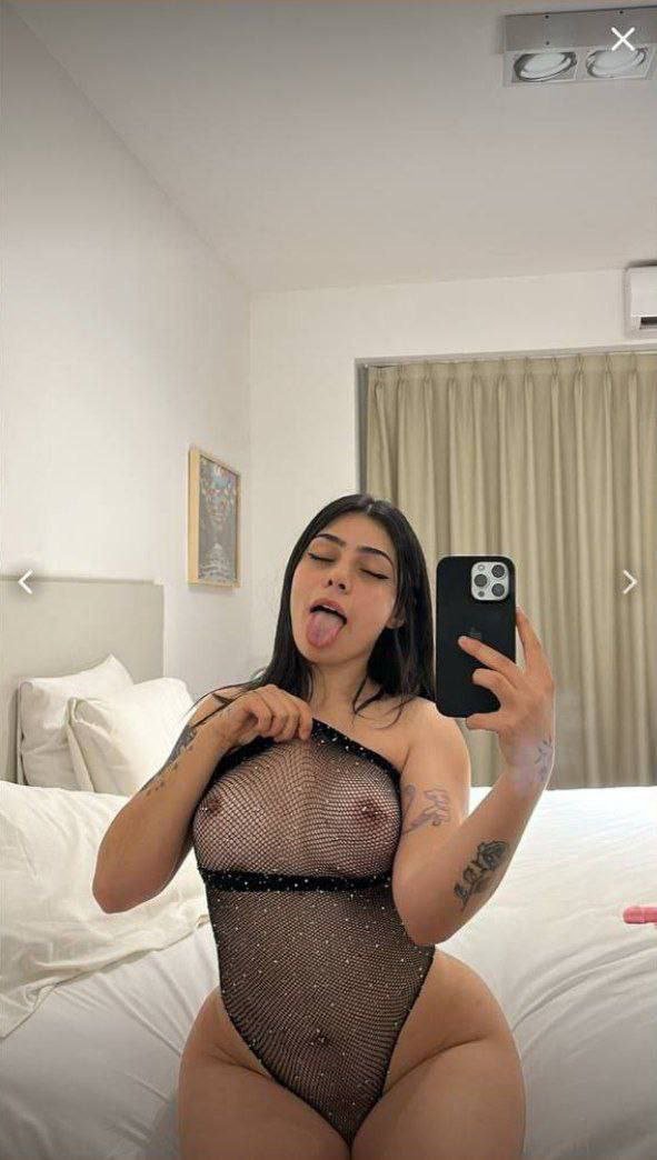 Cris07222's tweet photo. Milica 🔥🔥 https://t.co/DDQYOQAZLS