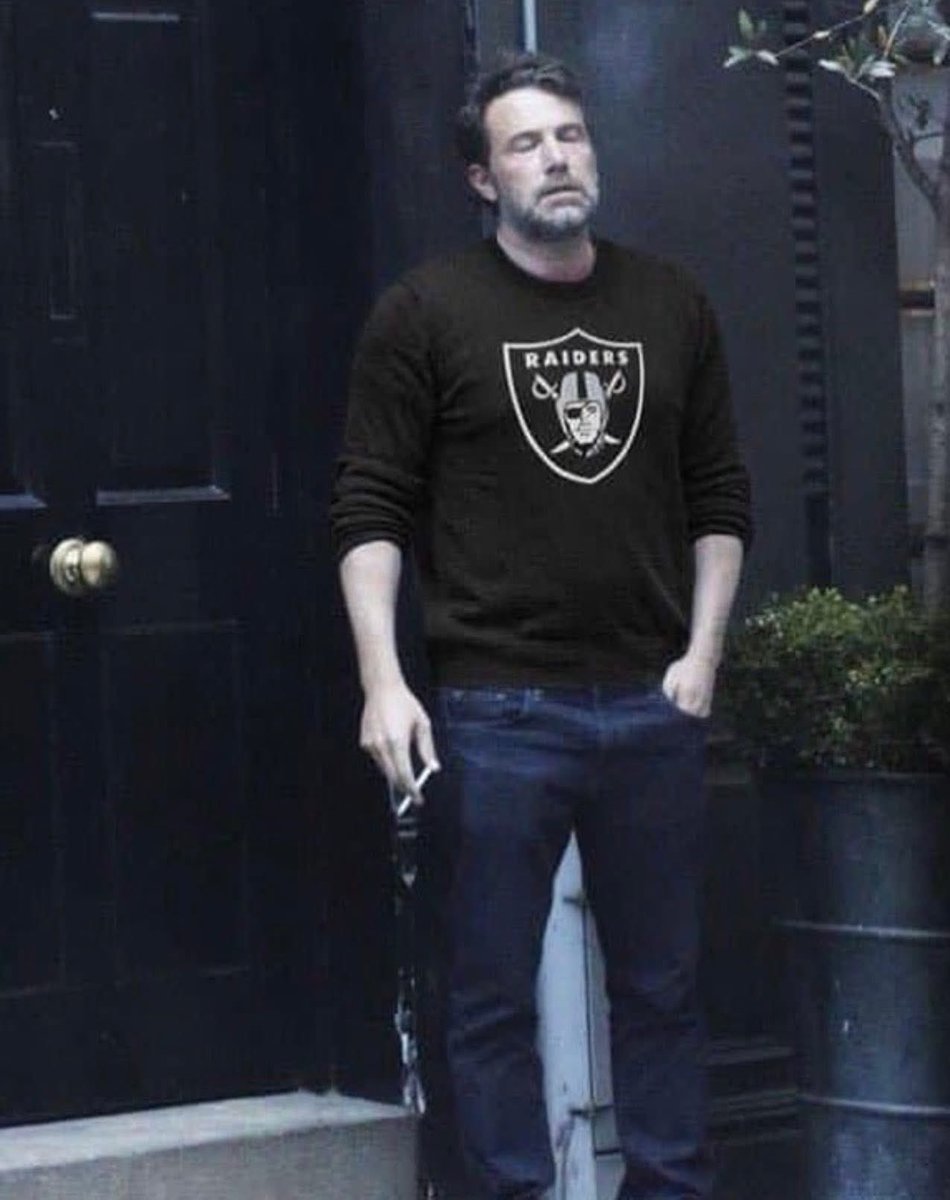 _richfreeman's tweet photo. Game day @Raiders #Raiders https://t.co/bpvAGPg0vo