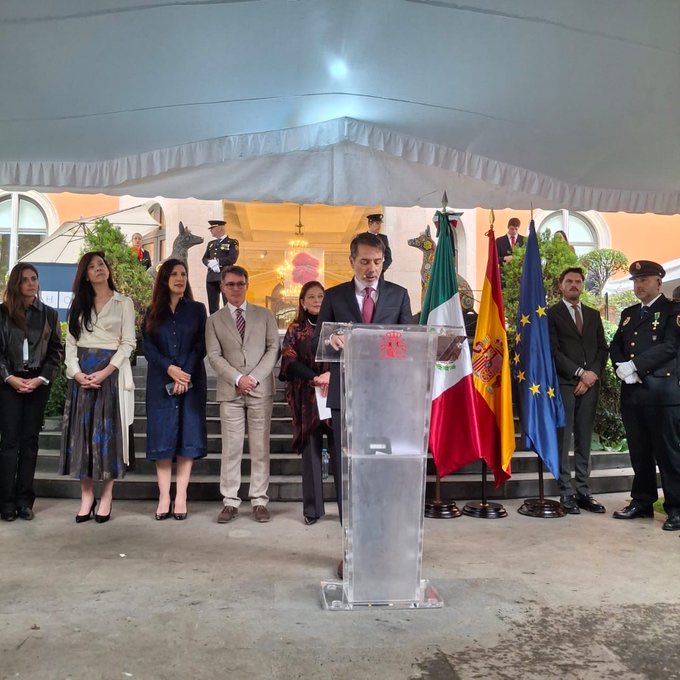 La <a href="/SAI_PRI/">SAI del CEN del PRI</a> felicita al Excmo. Sr. Juan Duarte Cuadrado, y a su pueblo, por la conmemoración del Día Nacional de #España. 

<a href="/PRI_Nacional/">PRI</a> <a href="/alitomorenoc/">Alejandro Moreno</a> <a href="/sofiacarvajali/">Sofía Carvajal Isunza</a> <a href="/EmbEspMex/">Embajada de España en México</a> <a href="/caroviggiano/">Carolina Viggiano</a>