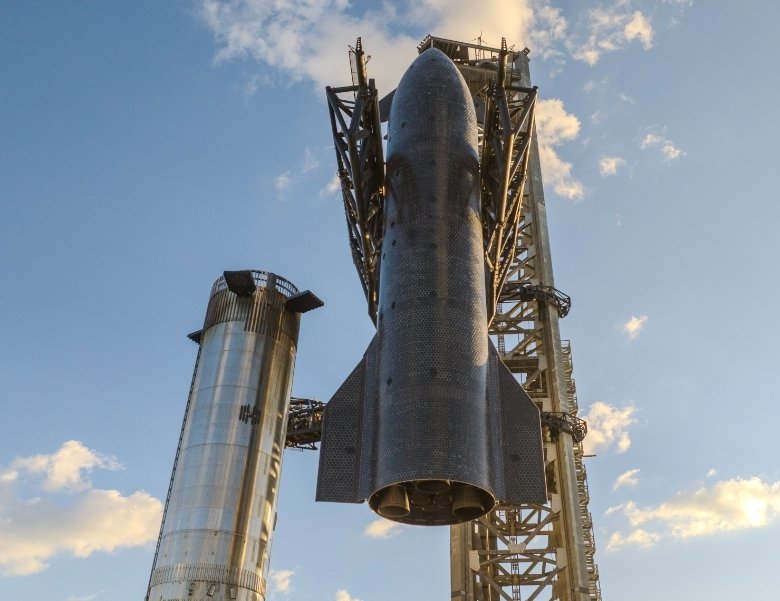 Kkaushal21Kumar's tweet image. It's huge 😱. Achievement loading...
#spacex  #marsnext #AIart #viral