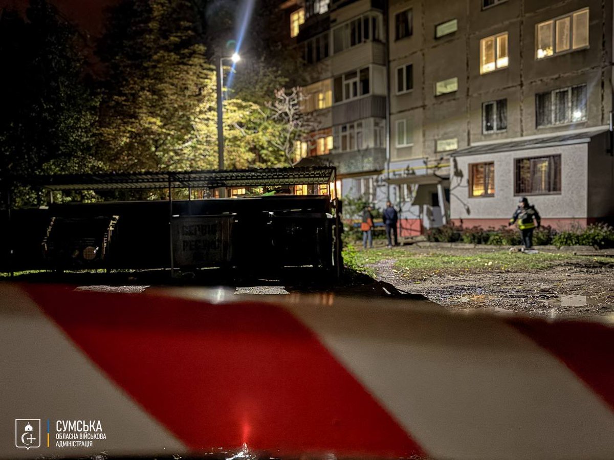 MstrFlash's tweet photo. Результати прильоту ударного, російського бпла по Сумам.
Як повідомляють в ОВА без жертв.
росіяни - шмат лайна https://t.co/hvN0Wi5hUX