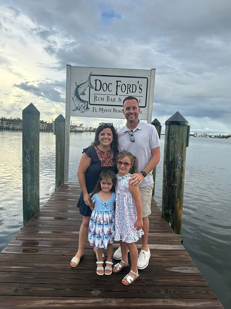 Charlie Cox tweet media